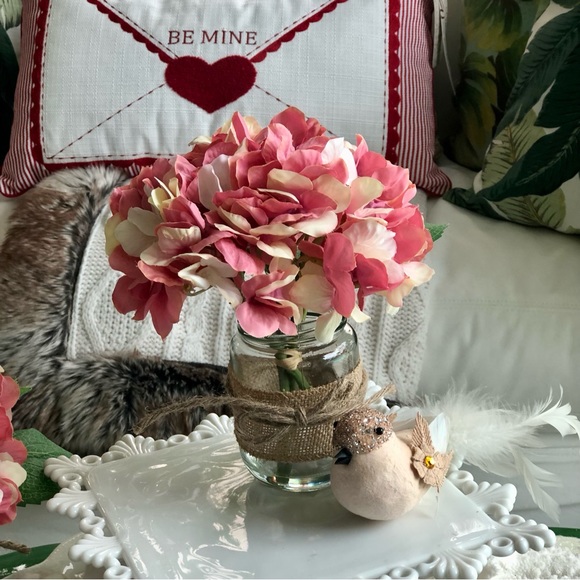 New! Pink Hydrangea Floral + Sparkly Feathered Bird - Picture 2 of 7